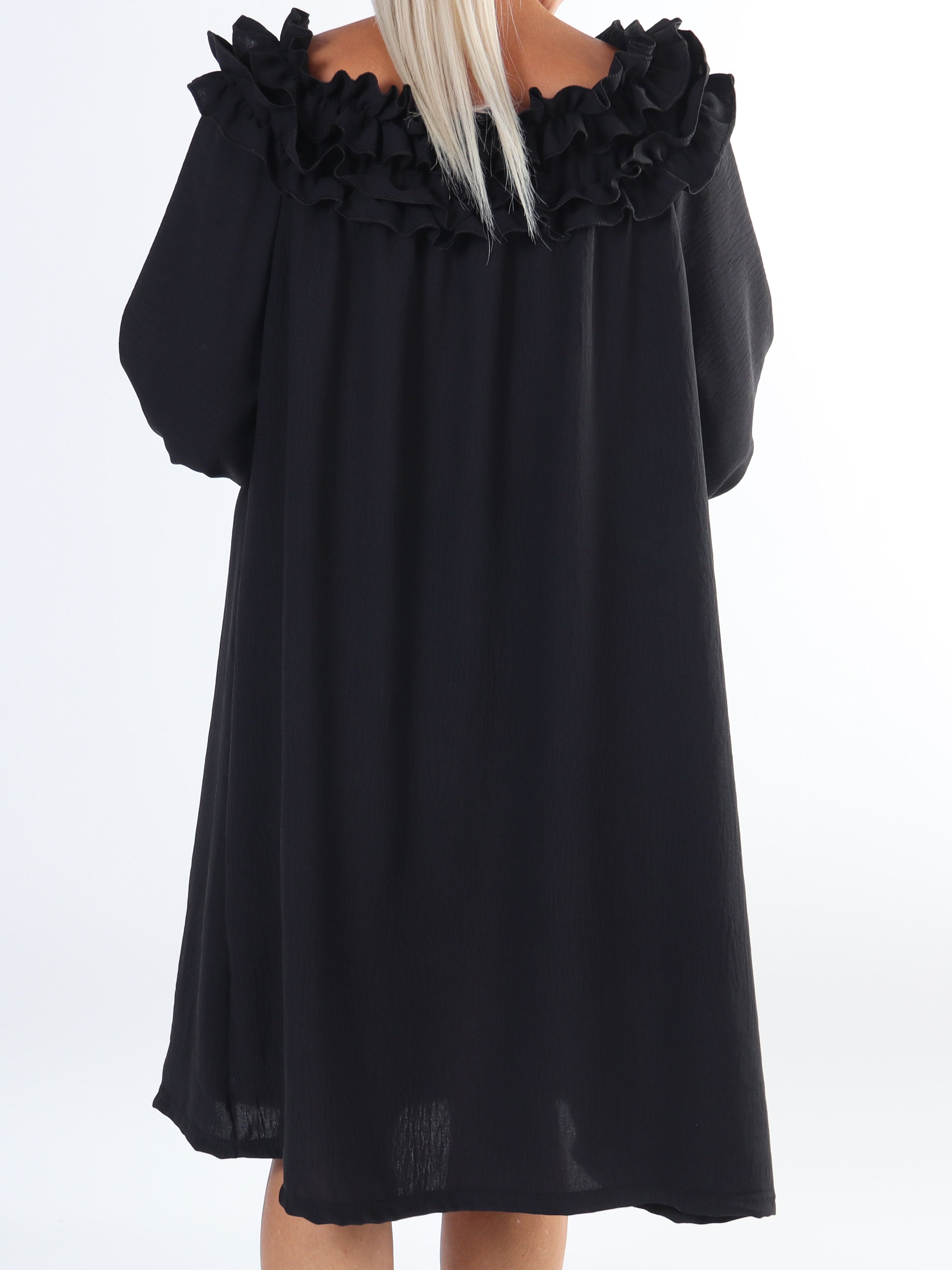 Chili Dress - Plus size kjole med lange ærmer og flæser